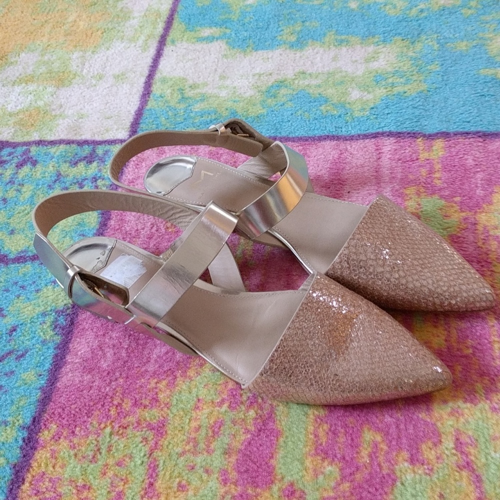 Marc Fisher sparkly tan sandals 8M